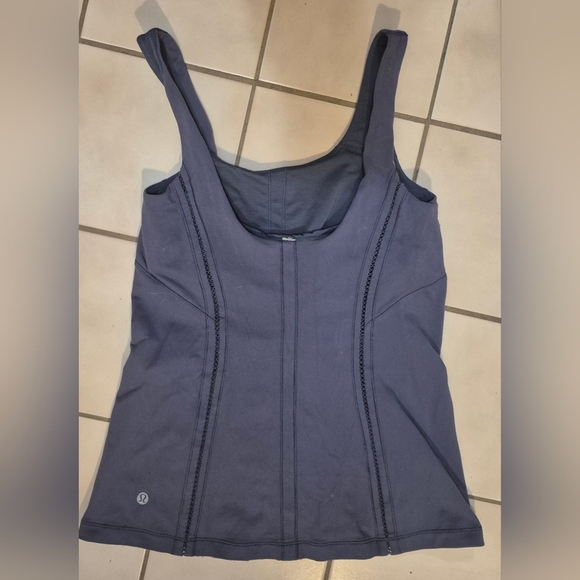 Lululemon Sculpt It Tank
 Greyvy - Picture 6 of 8